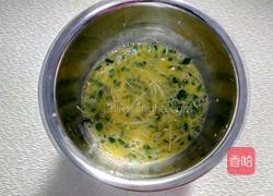 香椿苗鸡蛋饼的做法图解5