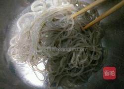 素炒红薯粉丝的做法图解4