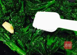 脆肉爆炒西兰花的做法图解7