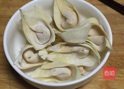 三鲜抄手（馄饨）的做法图解2