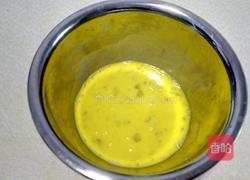 酥炸香椿苗的做法图解2