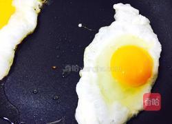 鲜味芙蓉月亮蛋的做法图解3