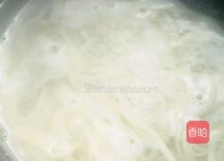 葱油肉丝面的做法图解3