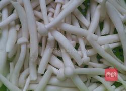 豌豆白玉菇的做法图解1