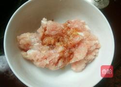 白菜炒肉末的做法图解2