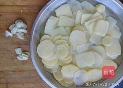 素炒土豆片的做法图解1