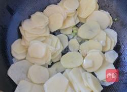 素炒土豆片的做法图解3