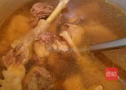 当归菌菇煮鸡的做法图解3