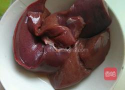 宝宝辅食之猪肝粉的做法图解1