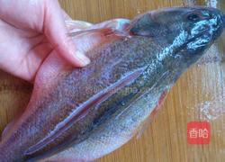 豉油蒸鲈鱼的做法图解3