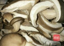 香辣肉包子的做法图解2