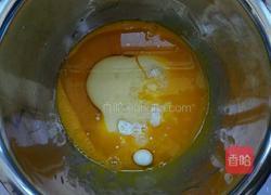 奶牛花蛋糕卷的做法图解3