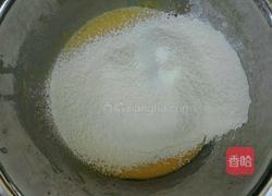 奶牛花蛋糕卷的做法图解4