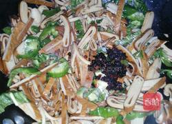 青椒豆干的做法图解5