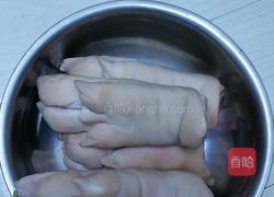 红烧猪蹄的做法图解1