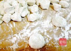 韭菜鸡蛋馅饺子的做法图解4