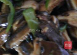 青椒炒香菇的做法图解3
