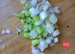 韭菜鸡蛋虾仁饺子的做法图解5