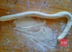 韭菜鸡蛋虾仁饺子的做法图解9