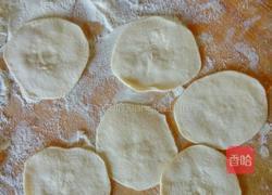 韭菜鸡蛋虾仁饺子的做法图解11