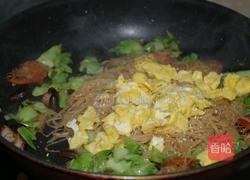 海鲜炒粉干的做法图解7