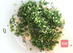 美味鲜嫩圆子汤的做法图解1