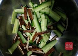 凉拌黄瓜豆腐干的做法图解5