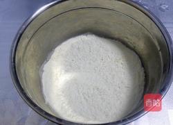 香甜玫瑰花的做法图解1