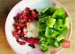 酸辣鸡丁的做法图解4