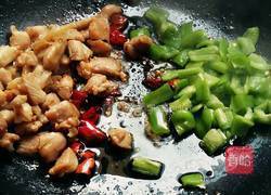 酸辣鸡丁的做法图解8