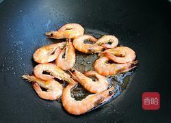 白菜叶鲜虾粉丝煲的做法图解2