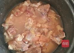 炸鸡叉骨的做法图解1