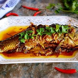 红烧鲤鱼的做法[图]