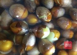 白果炖鸡汤的做法图解1