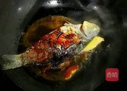 红烧鲫鱼的做法图解4