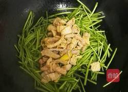 芦蒿炒肉丝的做法图解6