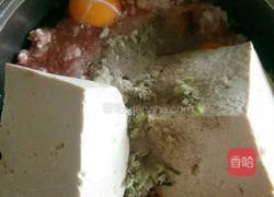 炸豆腐丸子的做法图解2