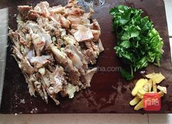 萝卜炖牛筋肉的做法图解2