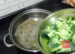 魔芋西兰花的做法图解2