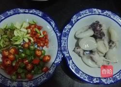 泡椒墨鱼仔的做法图解1