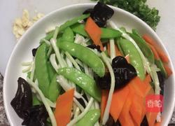 木耳炒荷兰豆的做法图解2