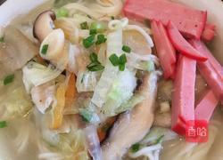 大白菜香菇腊肉砂锅面的做法图解6