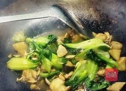 鸡腿菇炒鸡脯的做法图解3