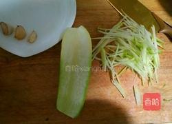 凉拌萝卜丝的做法图解2
