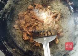 羊肉炒蒜薹的做法图解4