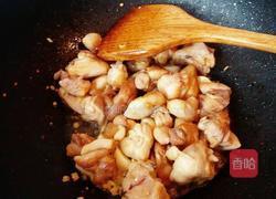 青椒栗子鸡的做法图解10