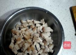 五花肉炖双豆(土豆豆角)的做法图解5