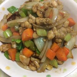 宫爆鸡丁的做法[图]