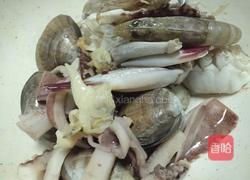 韩式海鲜大酱汤的做法图解5