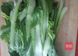 小白菜炒肉的做法图解1
